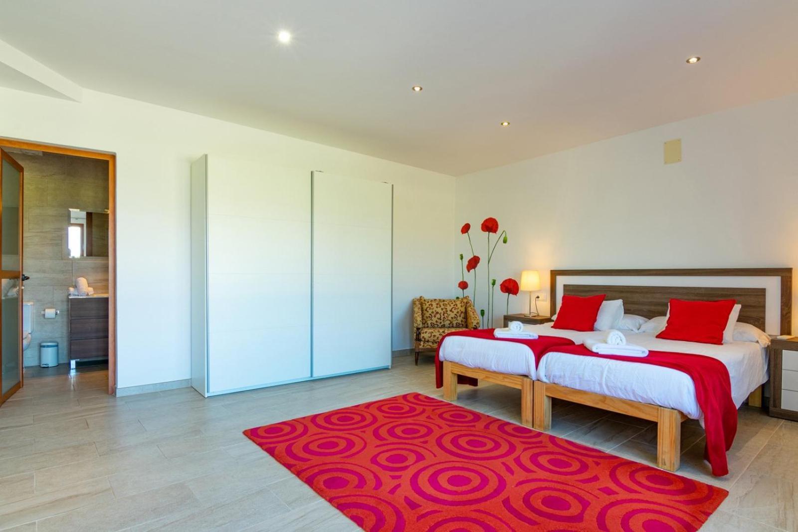 Yourhouse Grau *